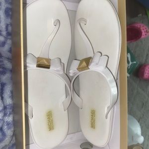 Micheal kors sandals Sz9